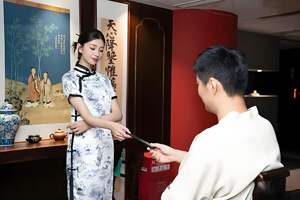 兄弟请我宝山高端SPA洗浴『绝对值得感受一下』