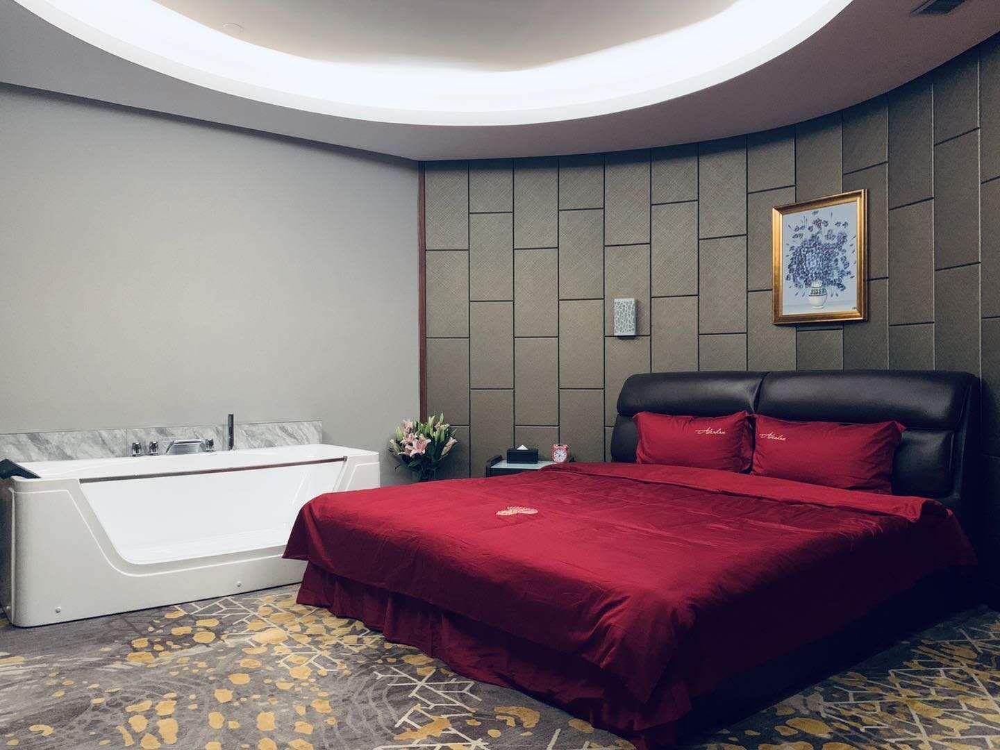 带朋友去普陀高端SPA12-24小时营业(随约随安排)